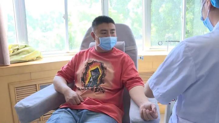 金川集团“90”后公益人 10年献血帮助57人
